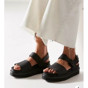 Dr. Martens Voss Black Leather Sandal